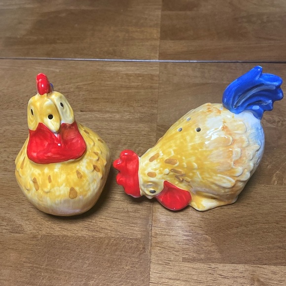 Jacques Pepin Collection Sur La Table Chicken Rooster Salt & Pepper Shakers - Picture 1 of 8